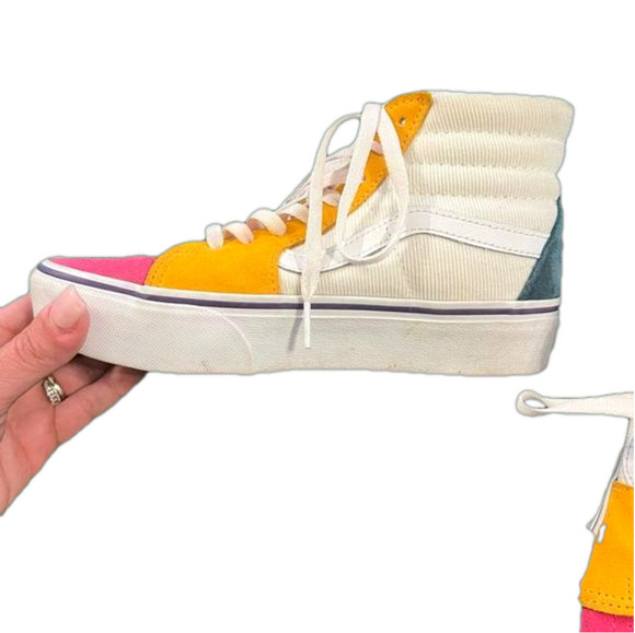 VANS - Picture 2 of 4